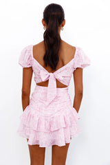 Sweet and cute dress, perfect for a date and guaranteed to turn heads