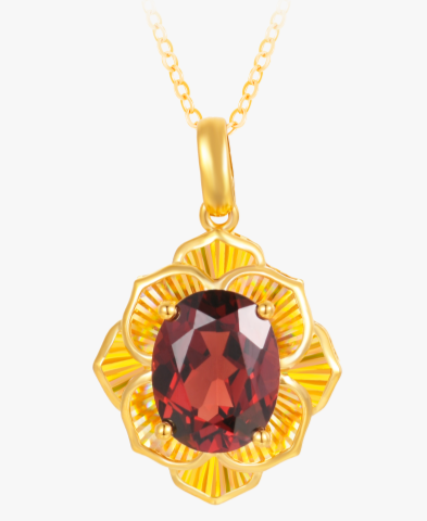 18K Yellow Gold Garnet Pendant Necklace