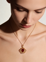 18K Yellow Gold Garnet Pendant Necklace